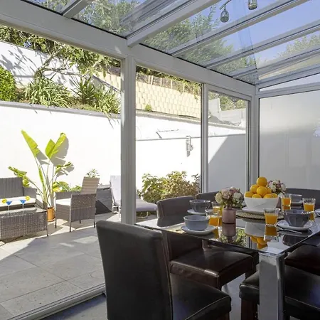 Charming House With Terrace - - Welkeys