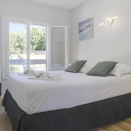 Charming House With Terrace - - Welkeys * Biarritz